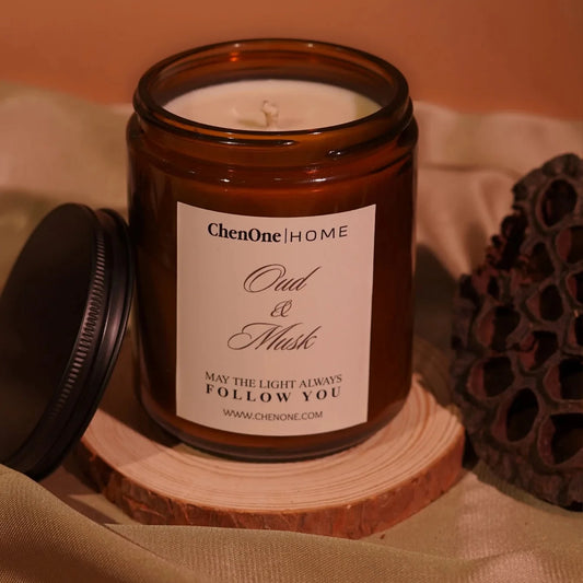SCENTED CANDLE OUD & MUSK