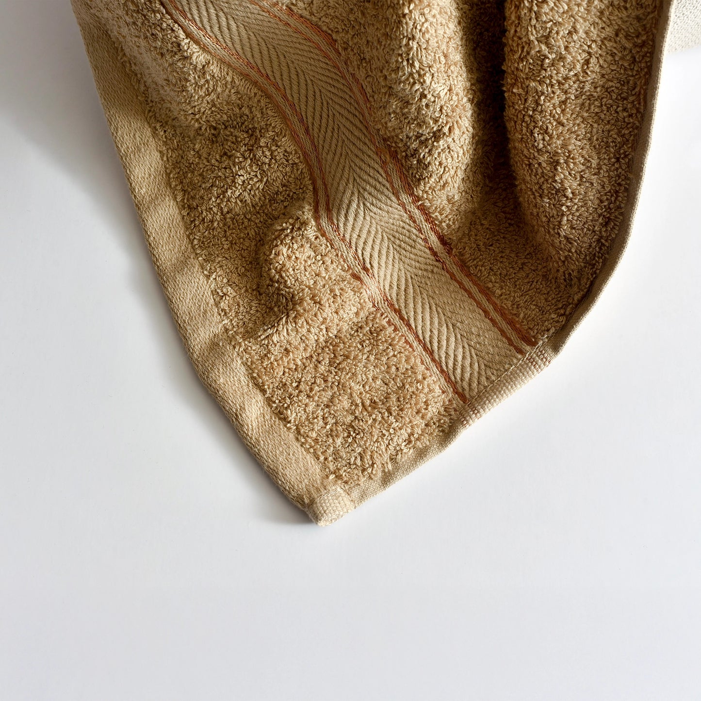 TOWEL BEIGE 650-SL