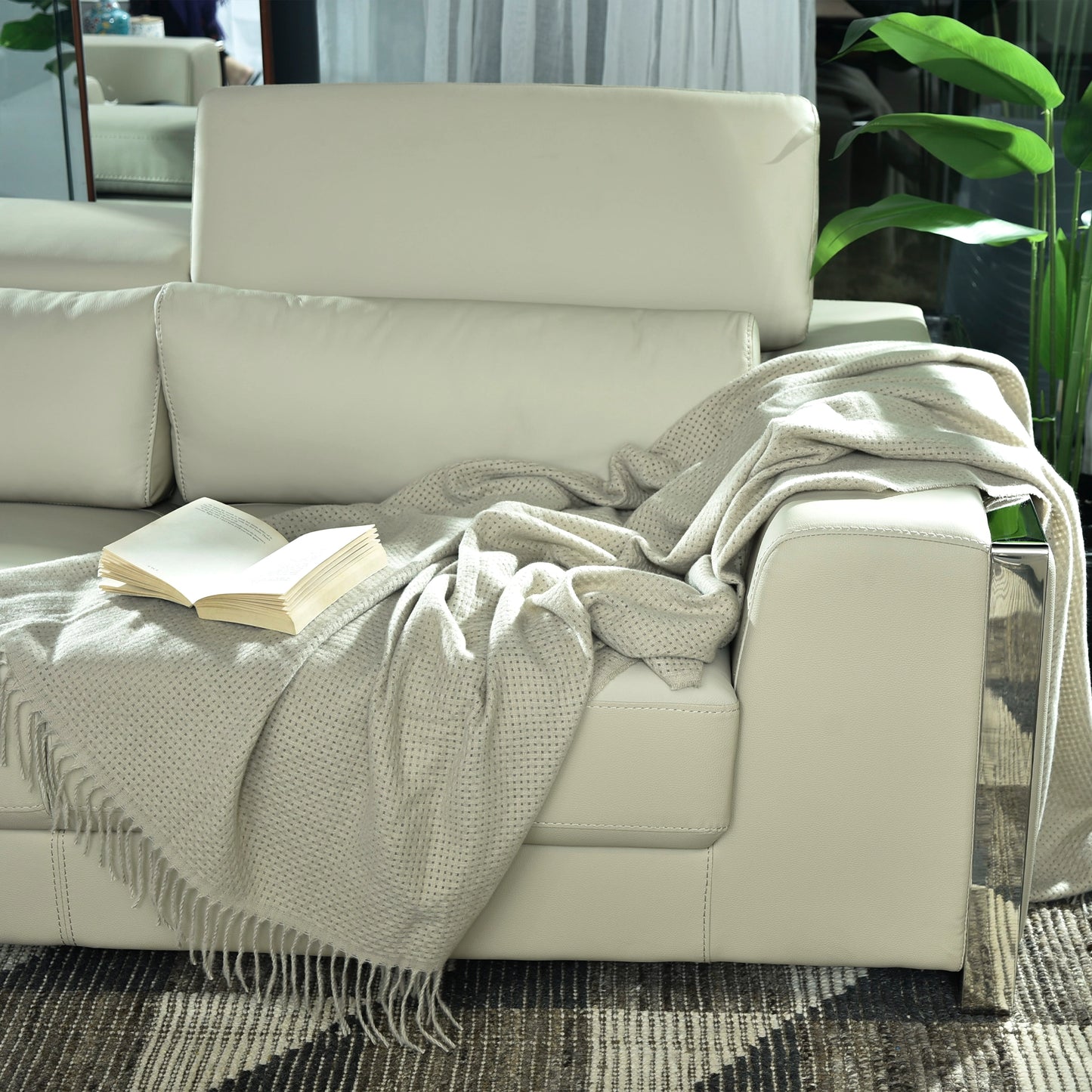 LIGHT BROWN KNITTED THROW-25 - S-QS141