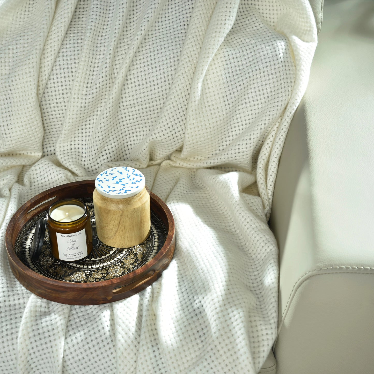 LIGHT BEIGE KNITTED THROW-25 - S-QS141